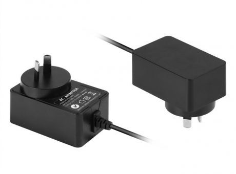 電源適配器的性能中保護電池最重要